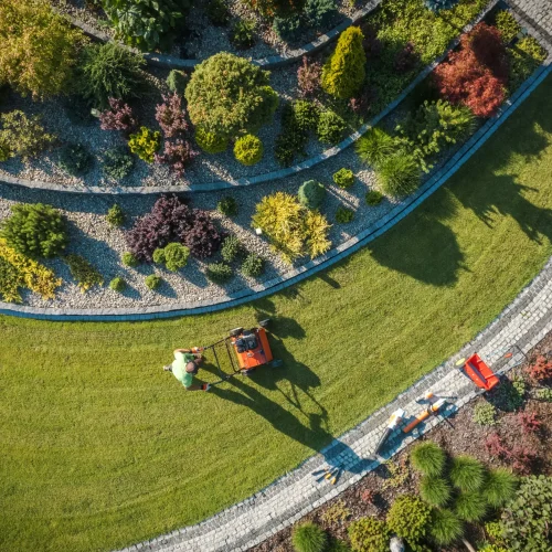 aerial-view-of-professional-garden-worker-with-pus-2026-01-09-09-34-39-utc